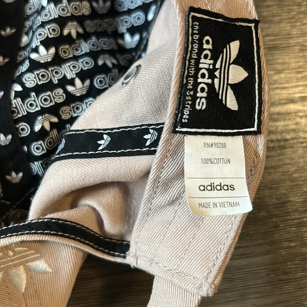 Adidas Light Pink Cap - Picture 4 of 6